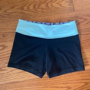 lululemon Wunder Train Short Mid-Rise Reversible
